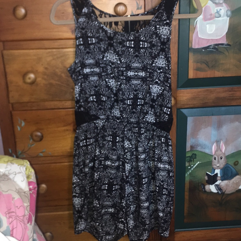 SILK ROMPER WITH LACE DETAILING